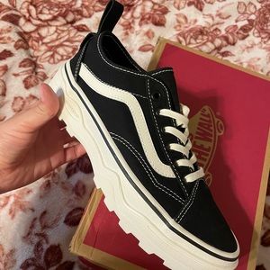 BRAND NEW VANS